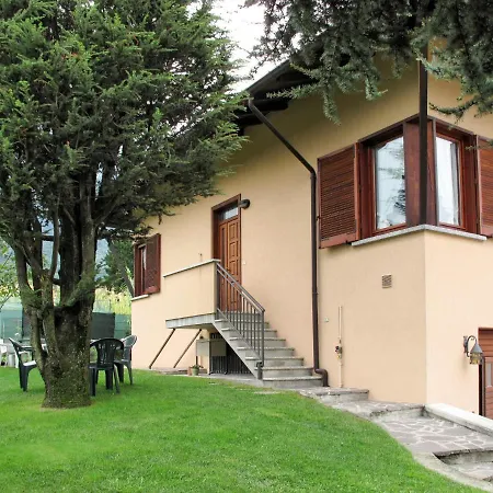 Locazione Turistica Casa Brontolo شقة *