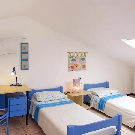Locazione Turistica Casa Brontolo شقة كوليكو